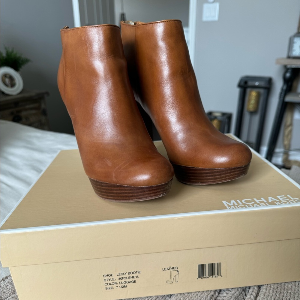Michael Kors Lesly Bootie
